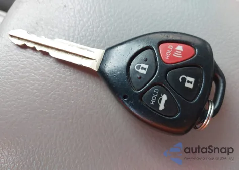 2013 Toyota Corolla L из США, поврежденный, VIN 2T1BU4EE8DC098652